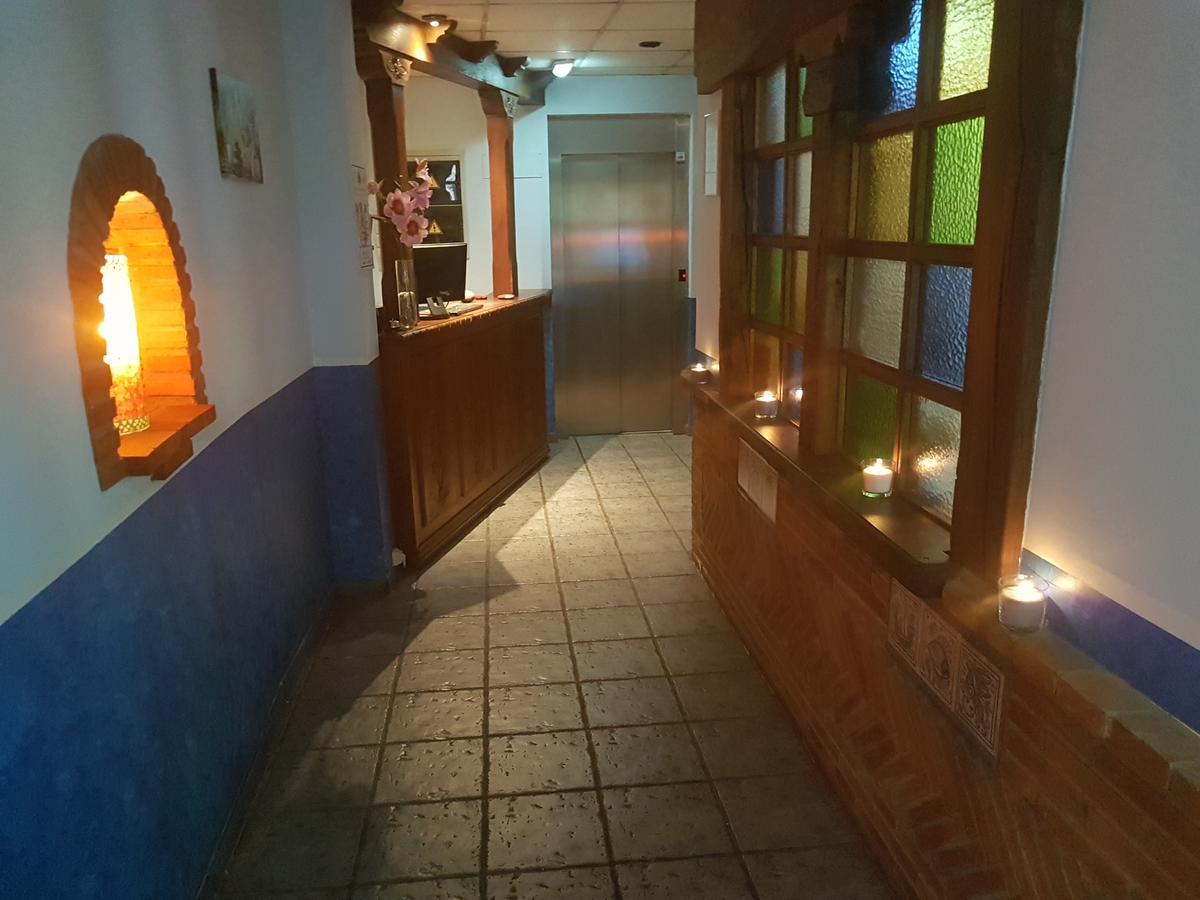 Hotel Pilones Інфієсто Екстер'єр фото